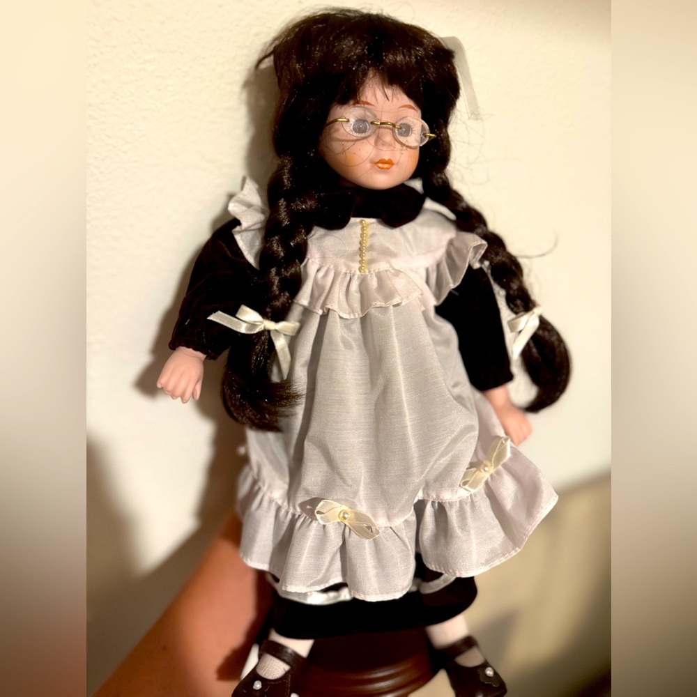 Marie Osmond‎ porcelain, fine collectors, doll
